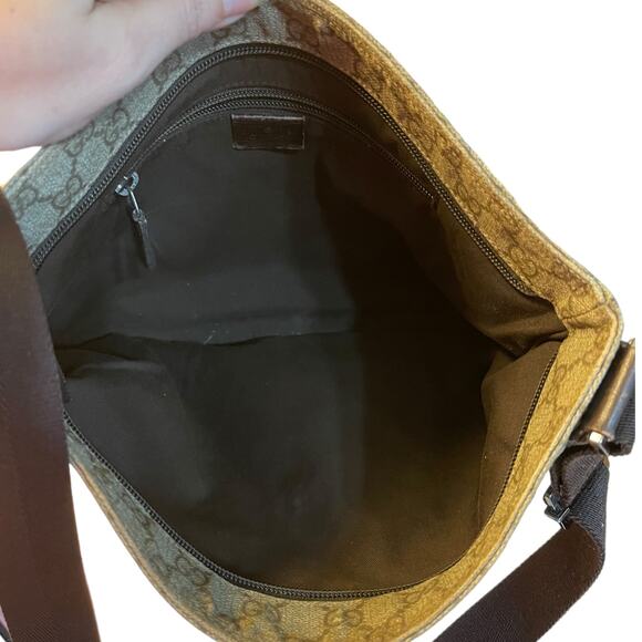 Gucci GG Coated Canvas Shoulder Crossbody Bag Purse - Picture 10 of 13